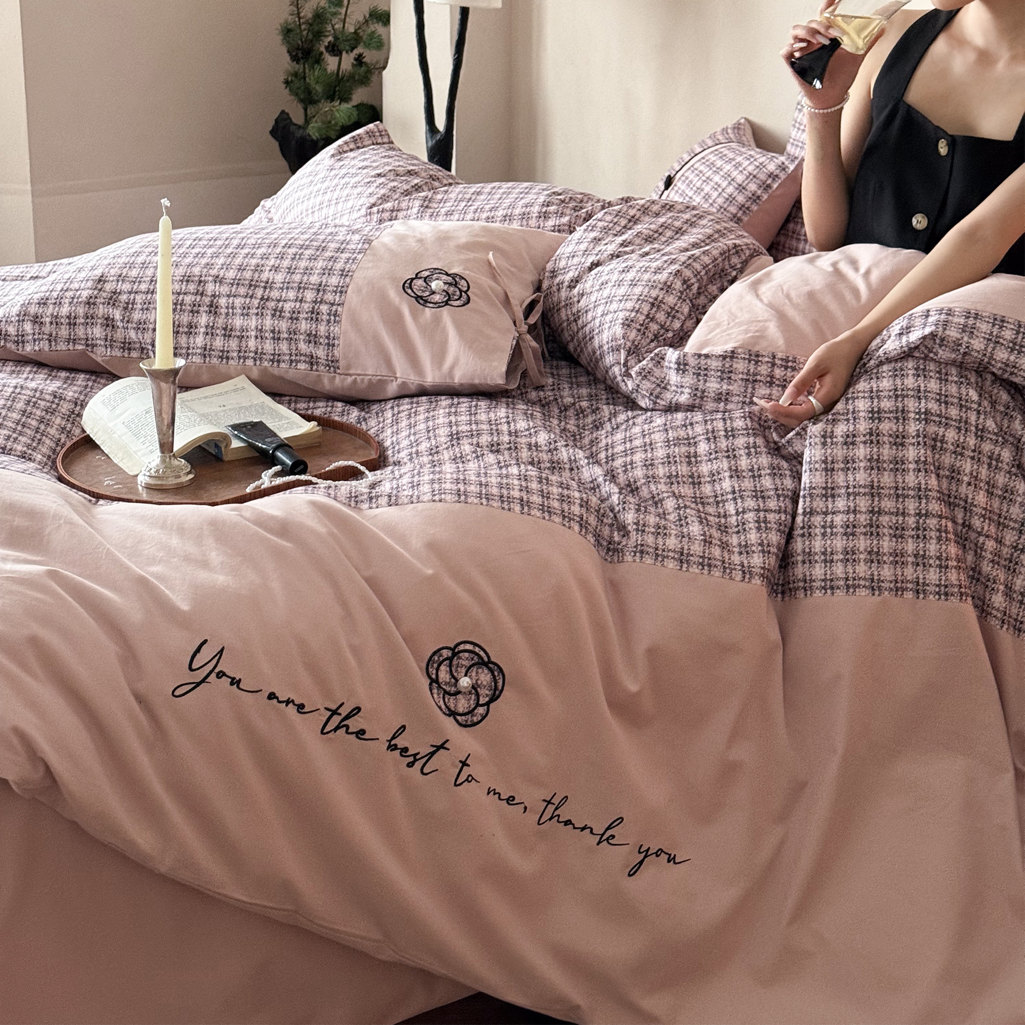 LANSWAY小香风格纹磨毛保暖被套床单全棉法式字母刺绣床品四件套