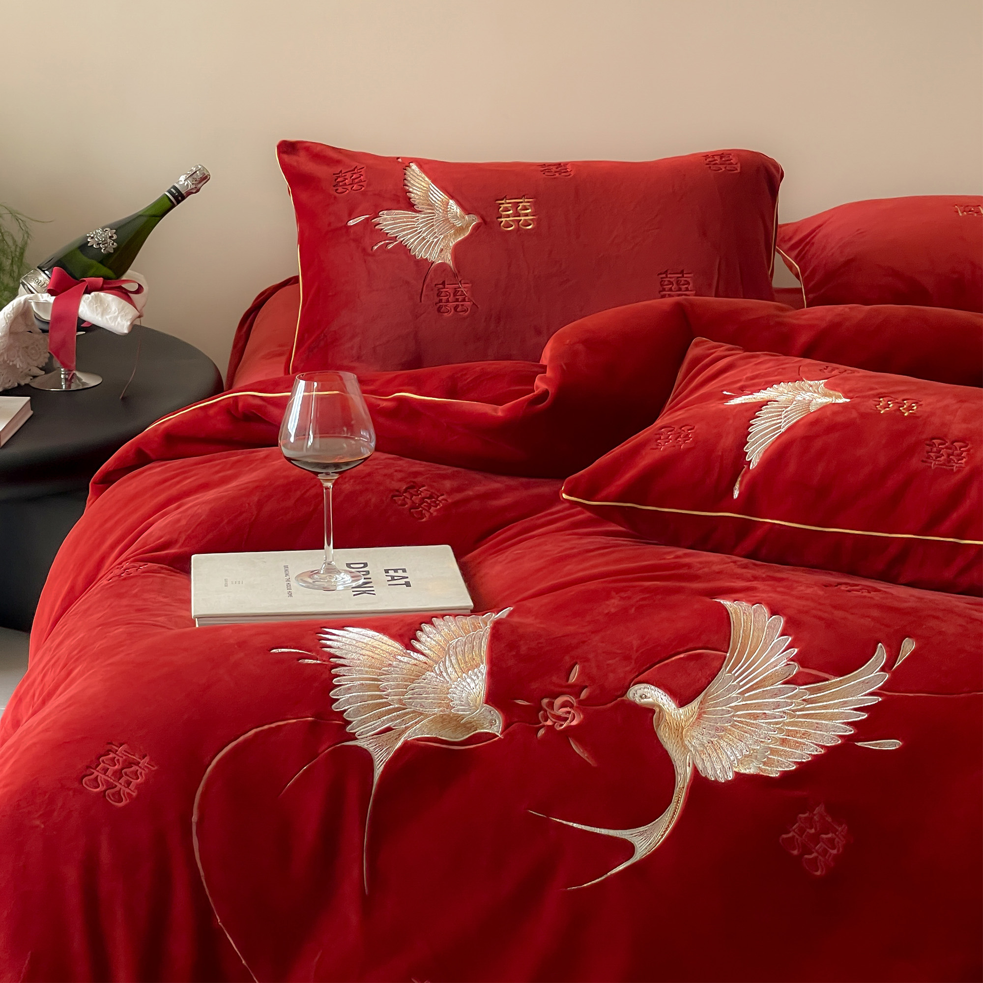冬季牛奶绒婚庆四件套保暖喜鹊花鸟双喜刺绣红色结婚被套床单床笠
