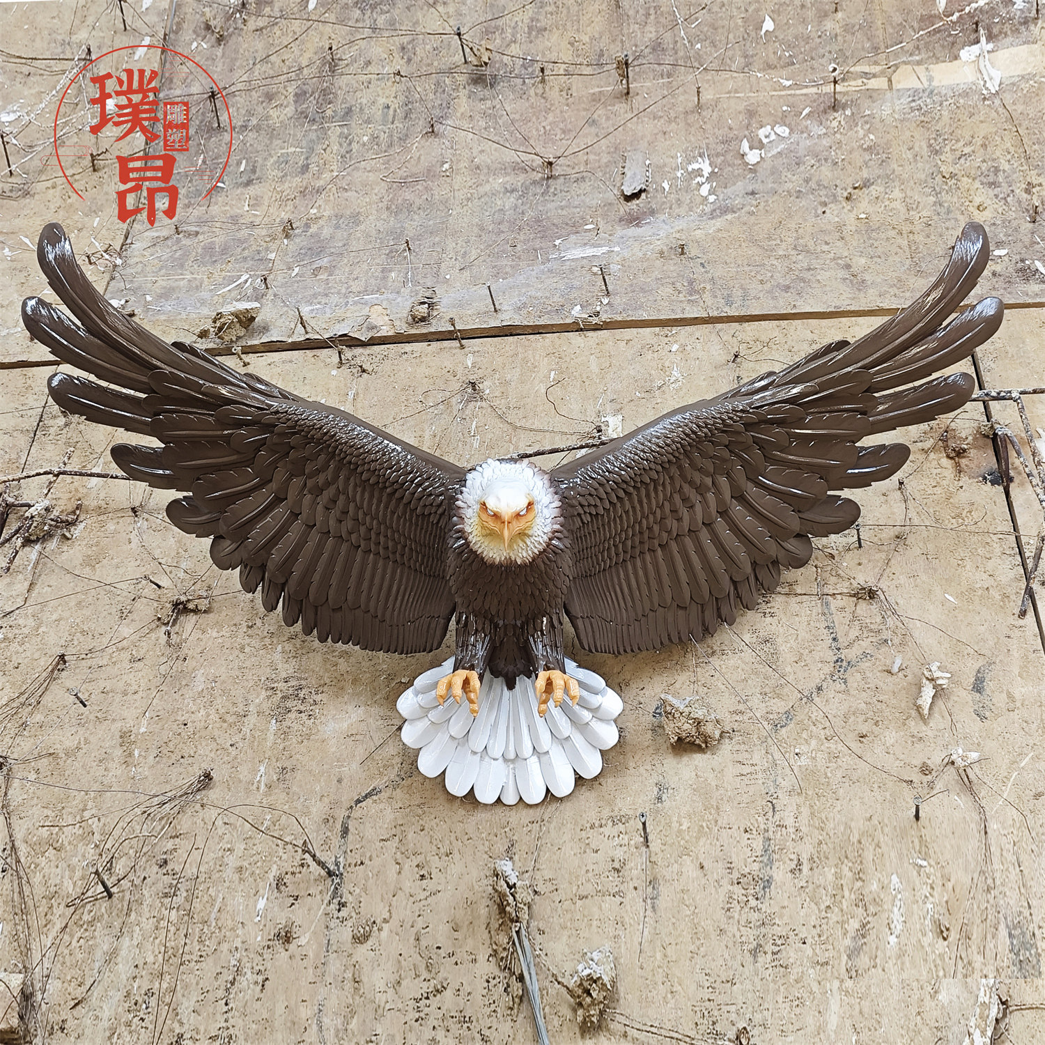 大鹏展翅老鹰玻璃钢雕塑飞翔壁挂老鹰雕像彩色仿真雄鹰摆件定制