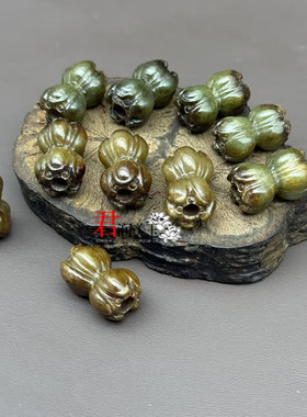 和田玉并蒂莲桶珠散珠仿战汉通孔