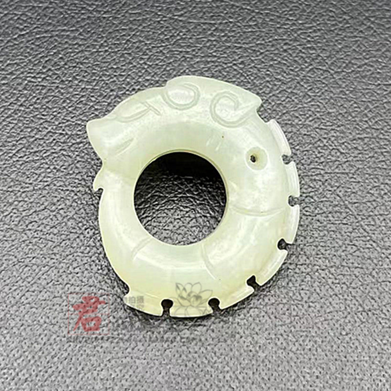 岫玉弯龙吊坠挂件仿古龙玉佩玉坠颈饰古风汉服腰佩流苏龙佩项链坠