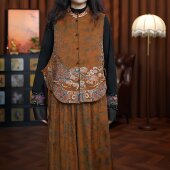 如日中天 马夹马甲 民族风两件套短款 桔黄色 2026提花老料女装