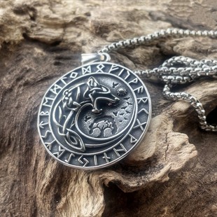 霸气项链 个性 ROCK PUNK维京胡狼图腾钛钢吊坠士高级感欧美潮款