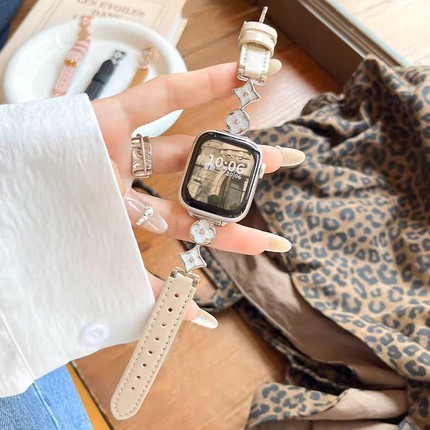 适用苹果手表s9/8/7四叶草拼金属苹果真皮女款爆款iwatch10se高级