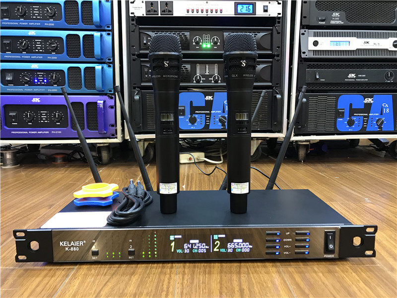 克莱尔/K880真分级无线话筒四天线真分级u段话筒酒吧话筒家庭话筒