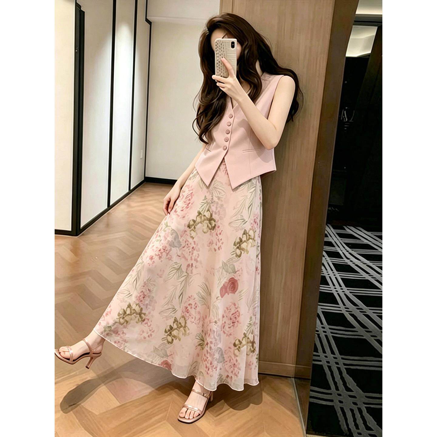 粉色马甲半身裙子两件套女2026夏
