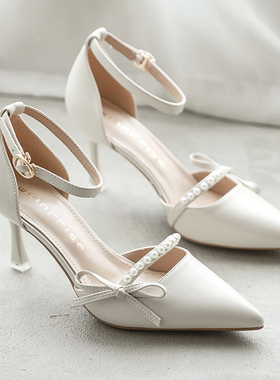 白色高跟鞋夏2026款舒适百搭一字扣小众单鞋法式尖头细跟伴娘鞋女