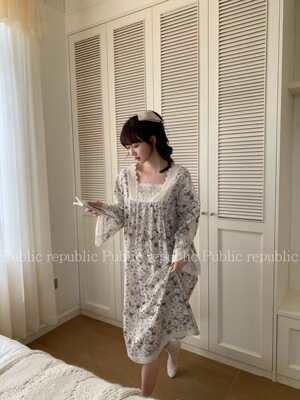 Public republic韩系秋季法式风方领水墨画甜美宽松家居服睡裙