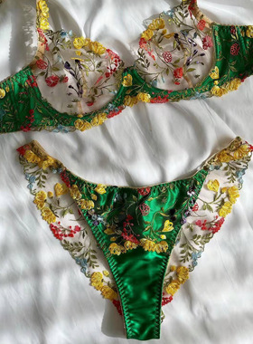 三角裤性感情趣套装女Underwear small floral band bra suit