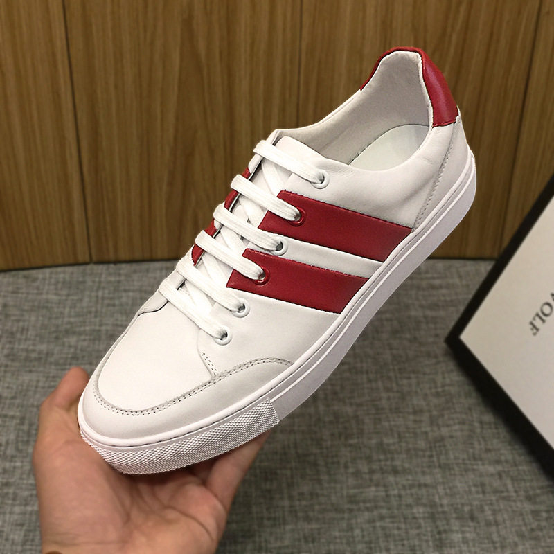欧洲站条纹皮质系带休闲风板鞋