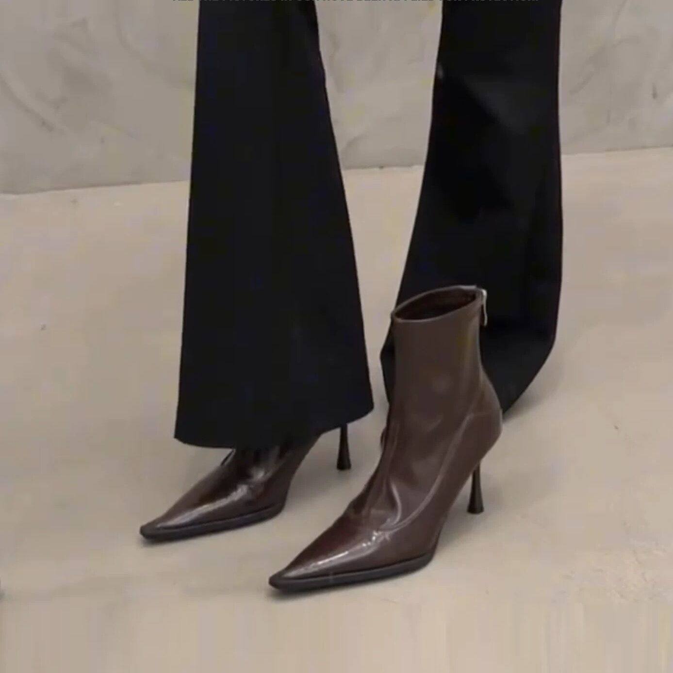 高跟短靴女细跟2025秋冬新款设计感尖头瘦瘦靴加绒弹力靴大码单靴