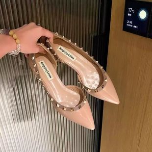 裸色平底单鞋女2025春夏新款侧空尖头铆钉气质性感百搭平跟浅口鞋