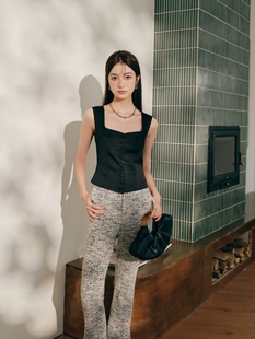 25秋 方领黑色缎面吊带内搭马甲背心305606 时尚