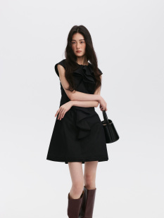 26SS黑色无袖荷叶边连衣裙女夏法式气质小个子A字短款小黑裙