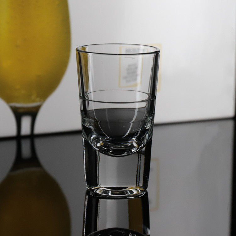 欧式无铅玻璃厚底烈酒杯大号白酒杯子弹杯伏特加杯一口杯110毫升,餐饮具,白酒杯,淘宝优惠券,粉丝福利购,淘宝优惠卷