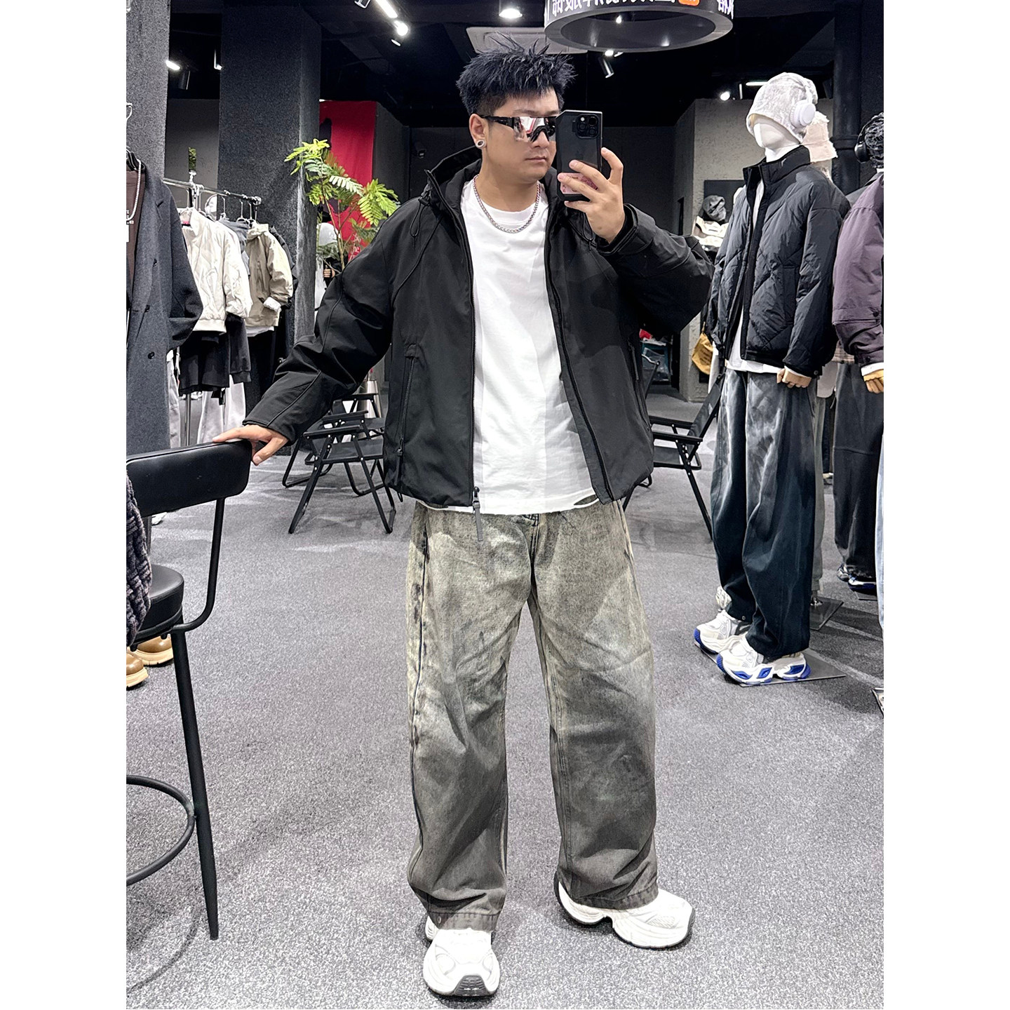 2025冬季新款连帽羽绒服男士简约休闲90白鸭绒保暖高级感夹克外套