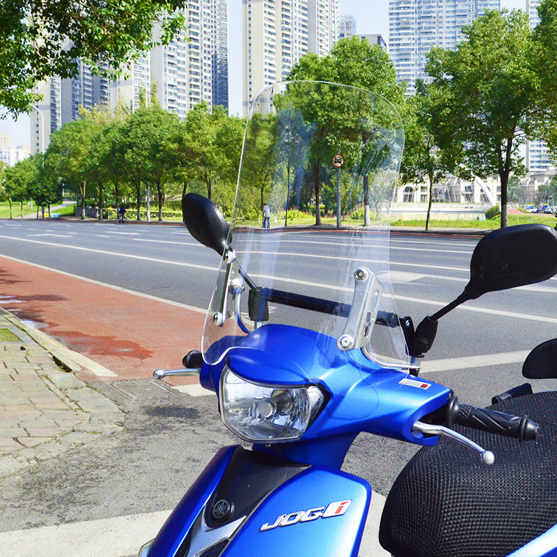 适用巧格i125改装风挡玻璃福喜前挡风板踏板摩托车可调节茶色风挡