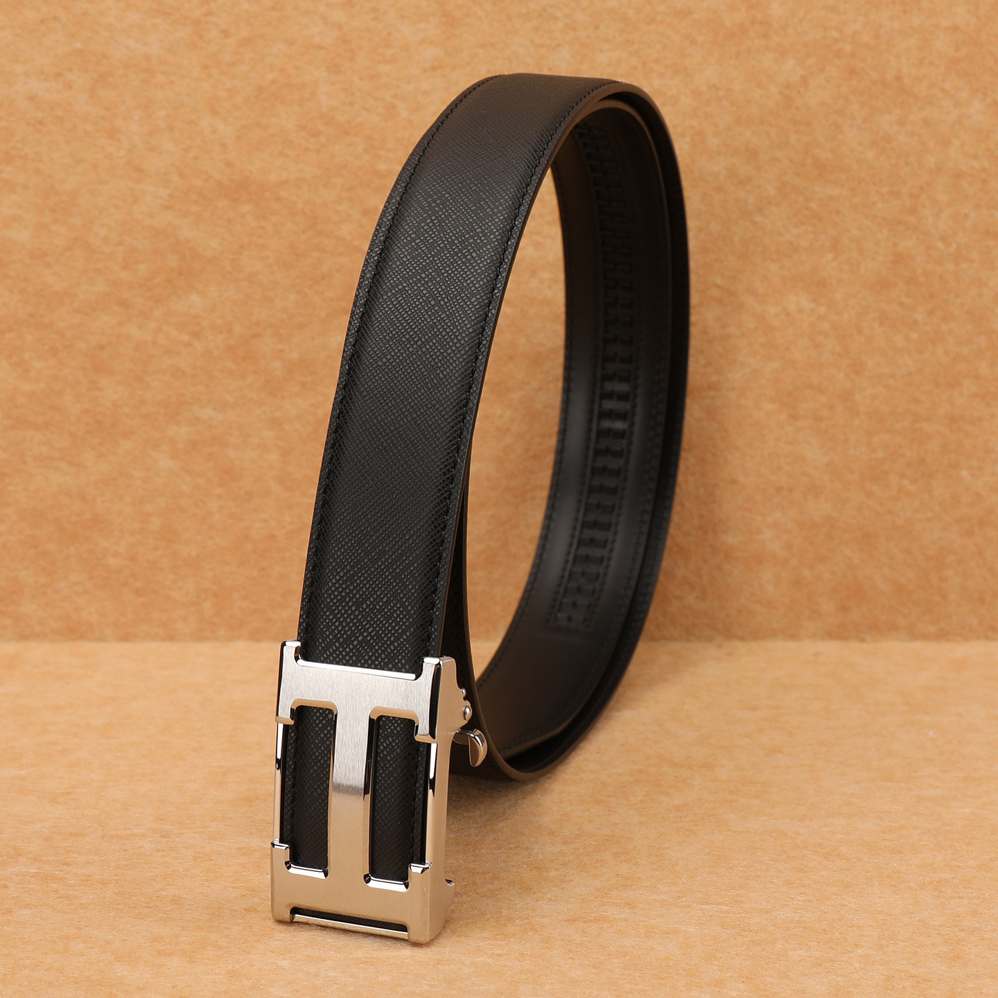 新款男士皮带中青年真皮商务休闲腰带纯头层牛皮自动扣H百搭裤带