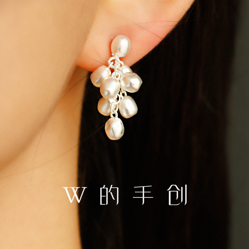 W的手创银色葡萄蚊香盘耳夹