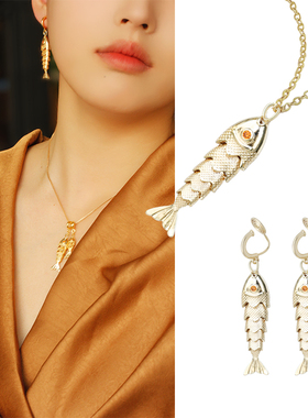 W的手创灵动鱼骨蚊香盘耳夹项链