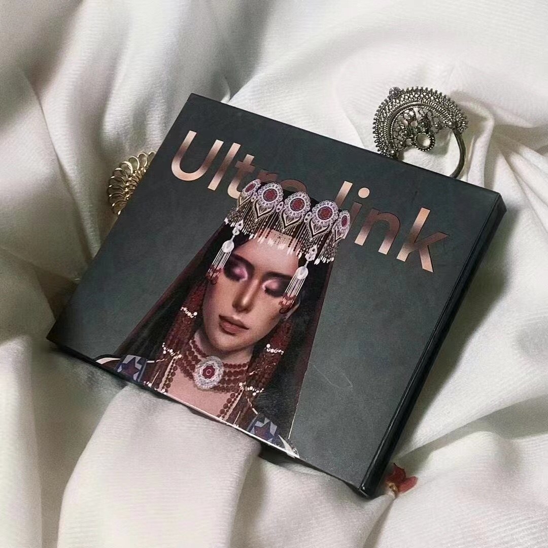 赠送散粉 ultralink塔吉克族少女眼影盘哑珠光修容遮瑕一体