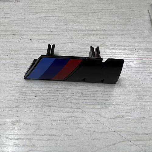 适用于宝马M3 M4后尾标2系3系5系改装M5标志车头标中网标志亮黑色