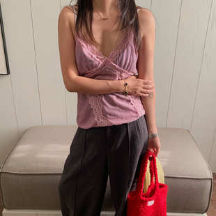 LILUSHOP 内搭外穿v领纯欲上衣 粉色丝绒蕾丝花边吊带背心女时尚
