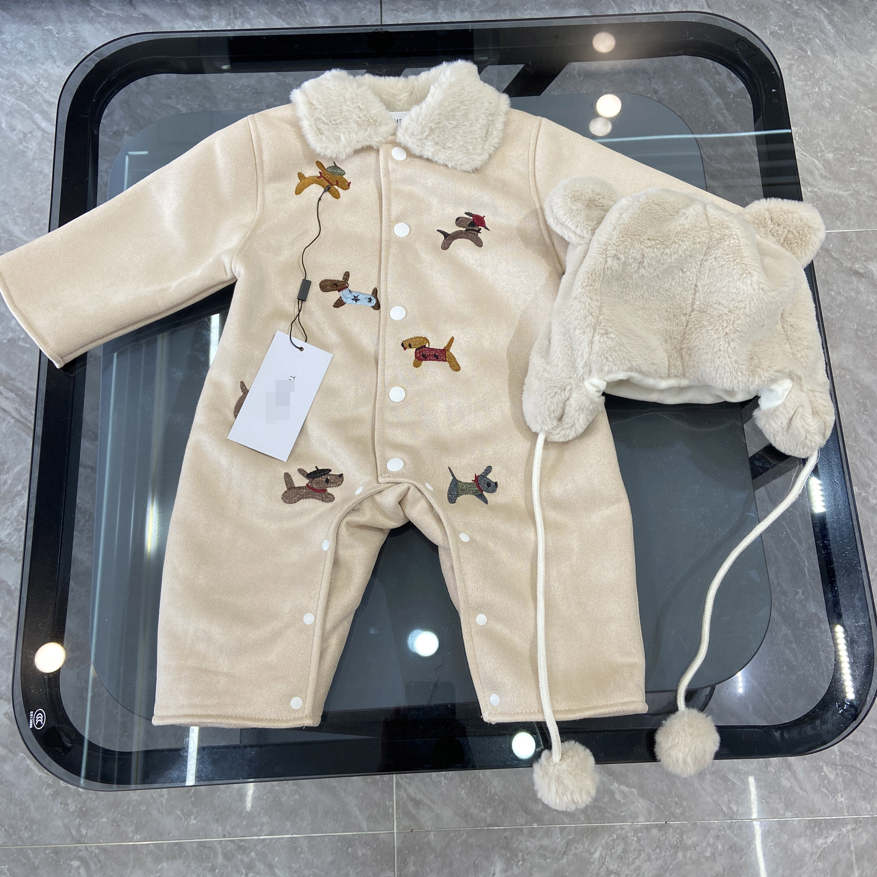 婴儿宝宝衣服哈衣保暖