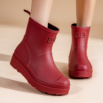 防水防滑户外雨天出行男女同款雨鞋水产劳作工地工作休闲百搭雨靴