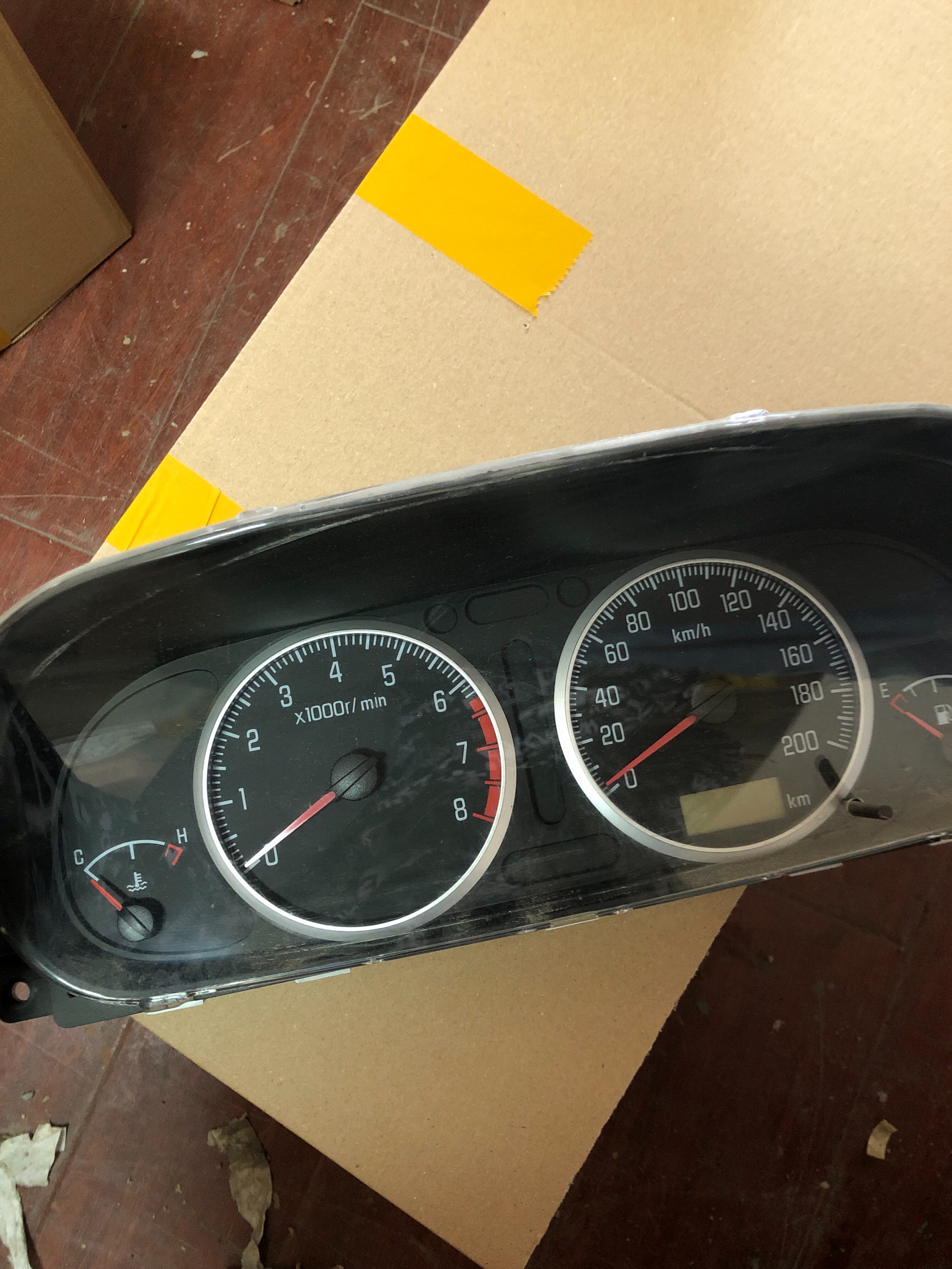 适用于06款哈弗h3仪表盘总成里程表3820100