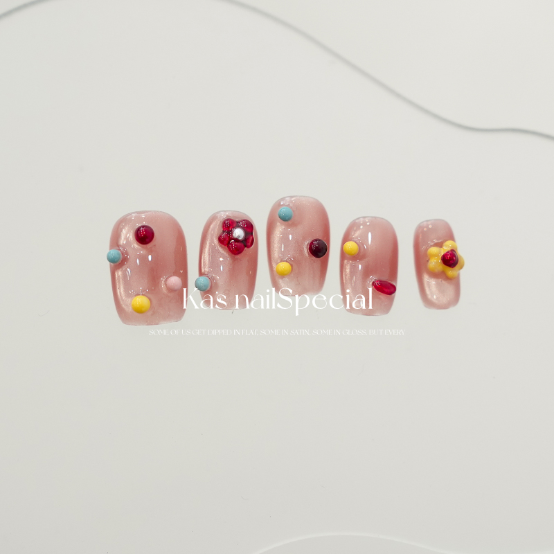 kas美甲纯手工告白气球多巴胺缤纷春夏2025年新款高端穿戴甲贴片