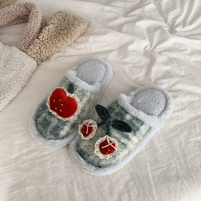 可爱小樱桃毛绒绒拖鞋