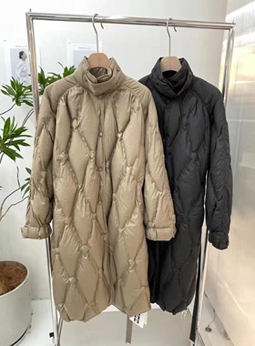 个性设计款菱格卡其色羽绒服2023冬装简约气质款立领白鸭绒外套女