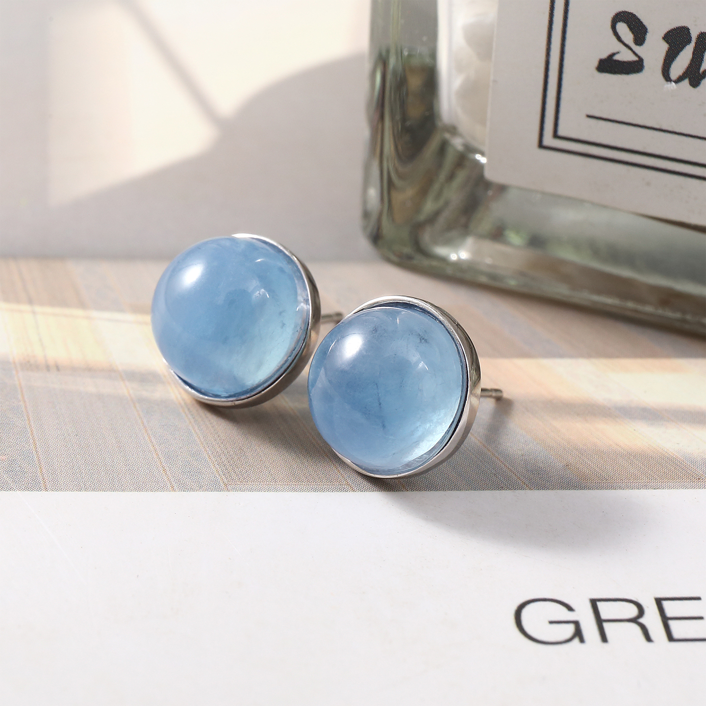 海蓝宝圆形宝石耳钉女士时尚气质