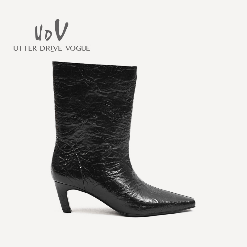UDV2024秋冬新品真皮抓皱牛皮时装靴子方头低跟中筒女鞋骑士靴