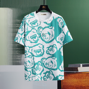 港风挂拍新款小熊印花短袖T恤男夏季百搭纯棉半袖衫T129,黑色松糕凉鞋搭配黑色长袜图片