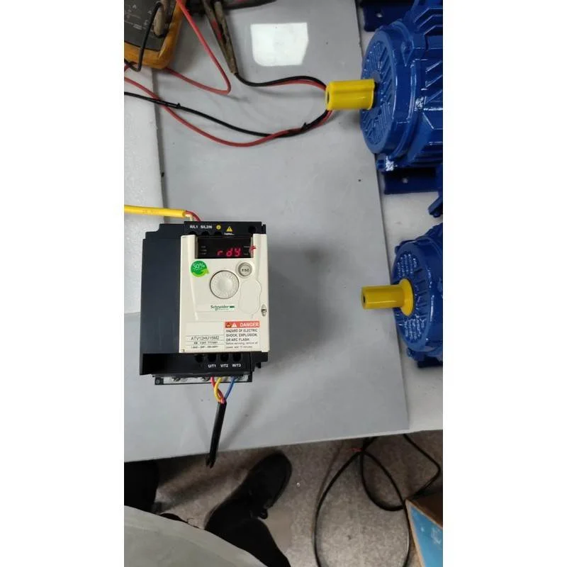 非实价议价议价施耐德变频器1.5KW，ATV12HU15M2，实物拍摄成色非