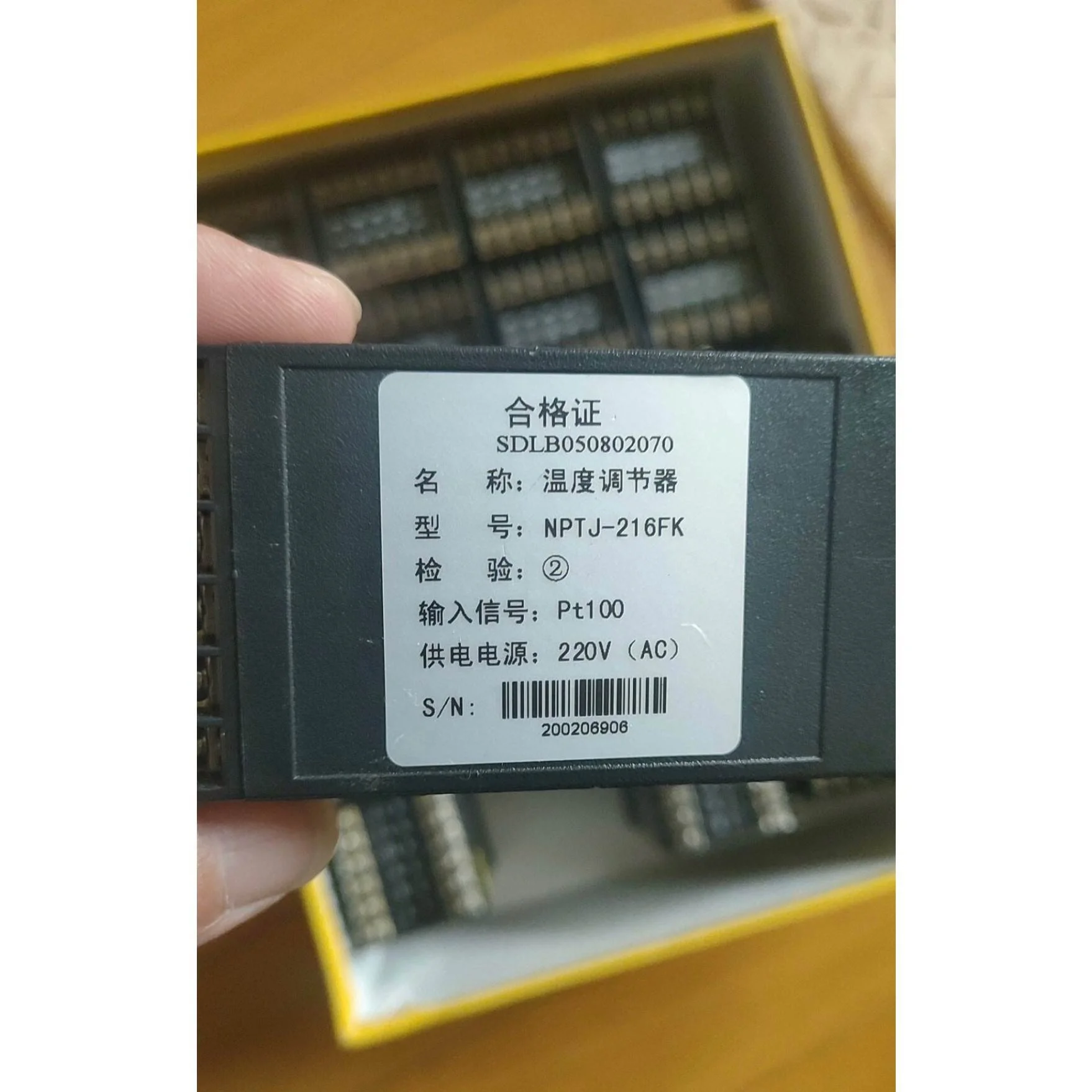 非实价议价议价(议价)原装南京优倍温度调节器NPTJ-216FK成色漂亮