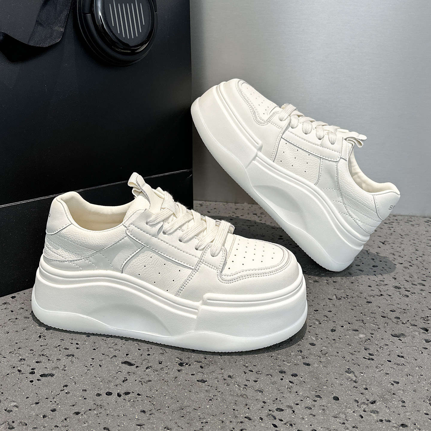 巨好看真皮小白鞋女2026春季新款百搭增高厚底松糕软底休闲板鞋子,女鞋,休闲板鞋,淘宝优惠券,粉丝福利购,淘宝优惠卷