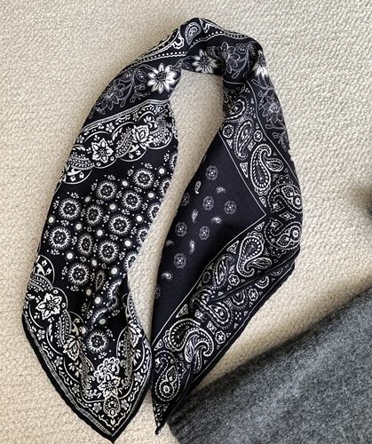 宠粉福利款 bandana丝羊毛围巾 70%绵羊毛30%桑蚕丝 65×65