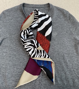 斑纹飞马真丝丝巾 100%桑蚕丝斜纹绸双面用丝巾女64CM方巾