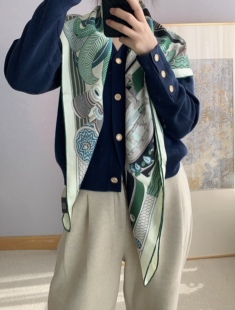 气质绿加美拉德棕 23姆米真丝意罗绸大披肩 100.%桑蚕丝105方巾