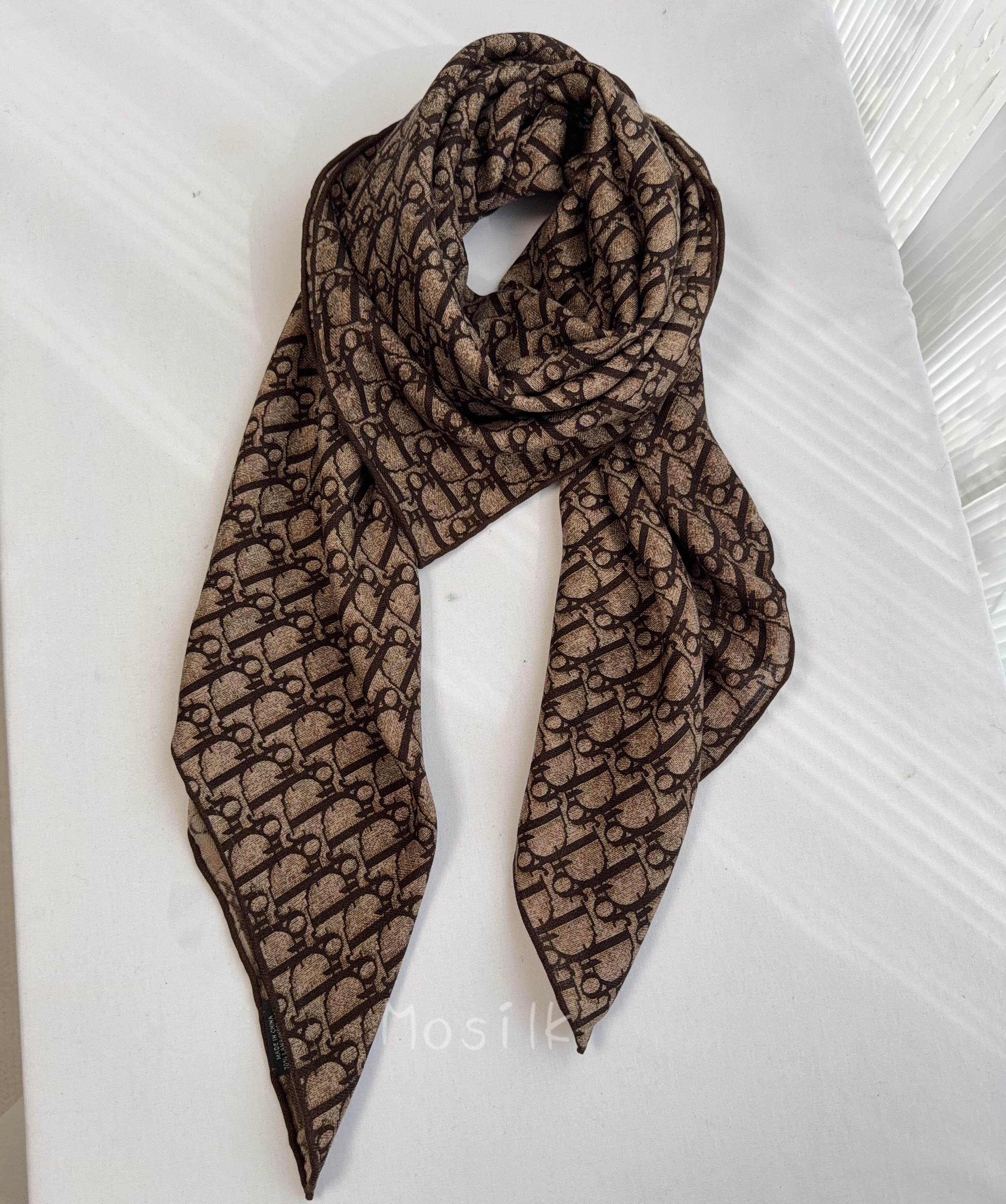 老花丝毛空调披肩 30%桑蚕丝70%绵羊毛围巾105CM方巾