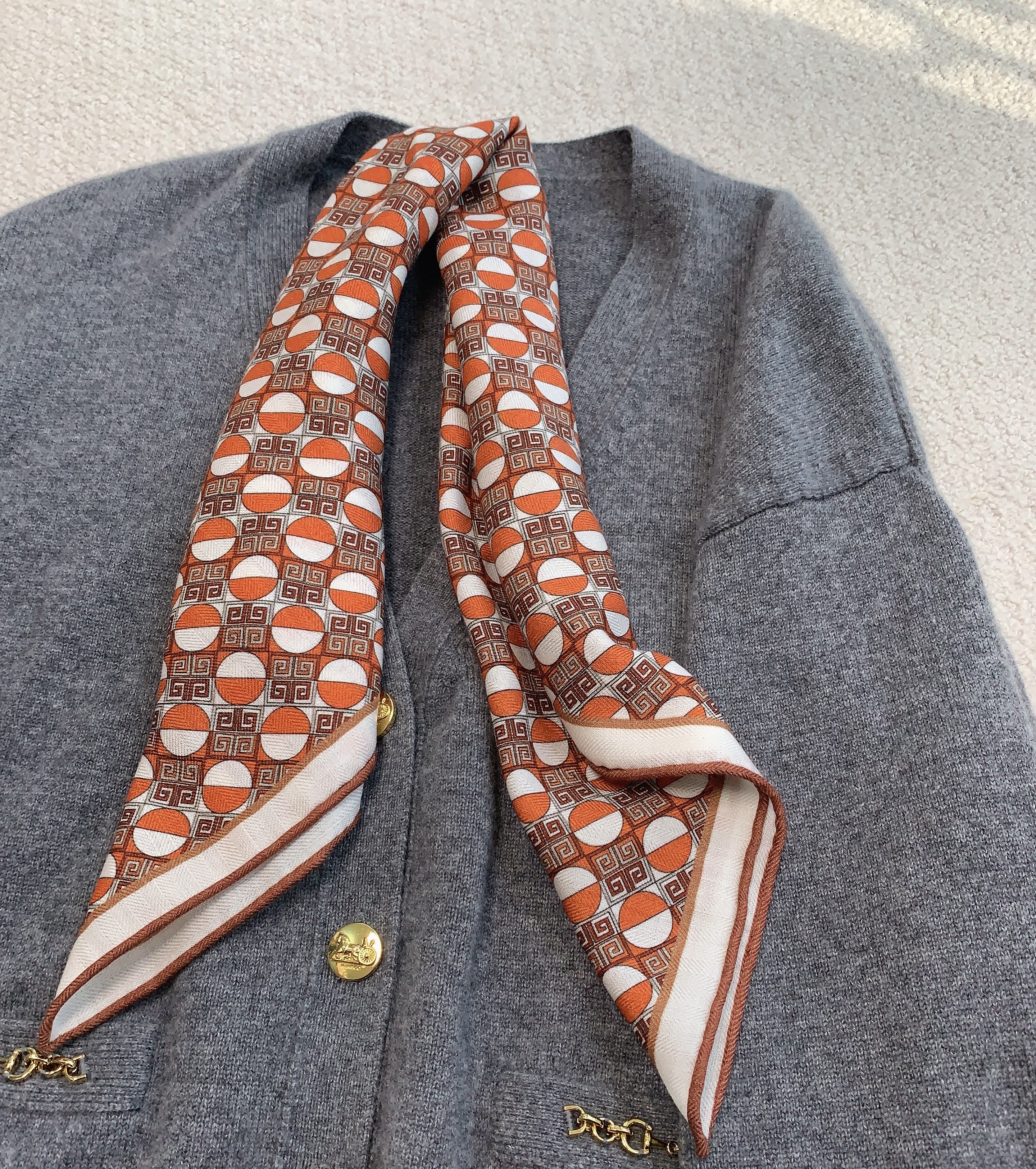 丝毛中方巾！橙色星球 巨显白桑蚕丝绵羊毛保暖亲子围巾女