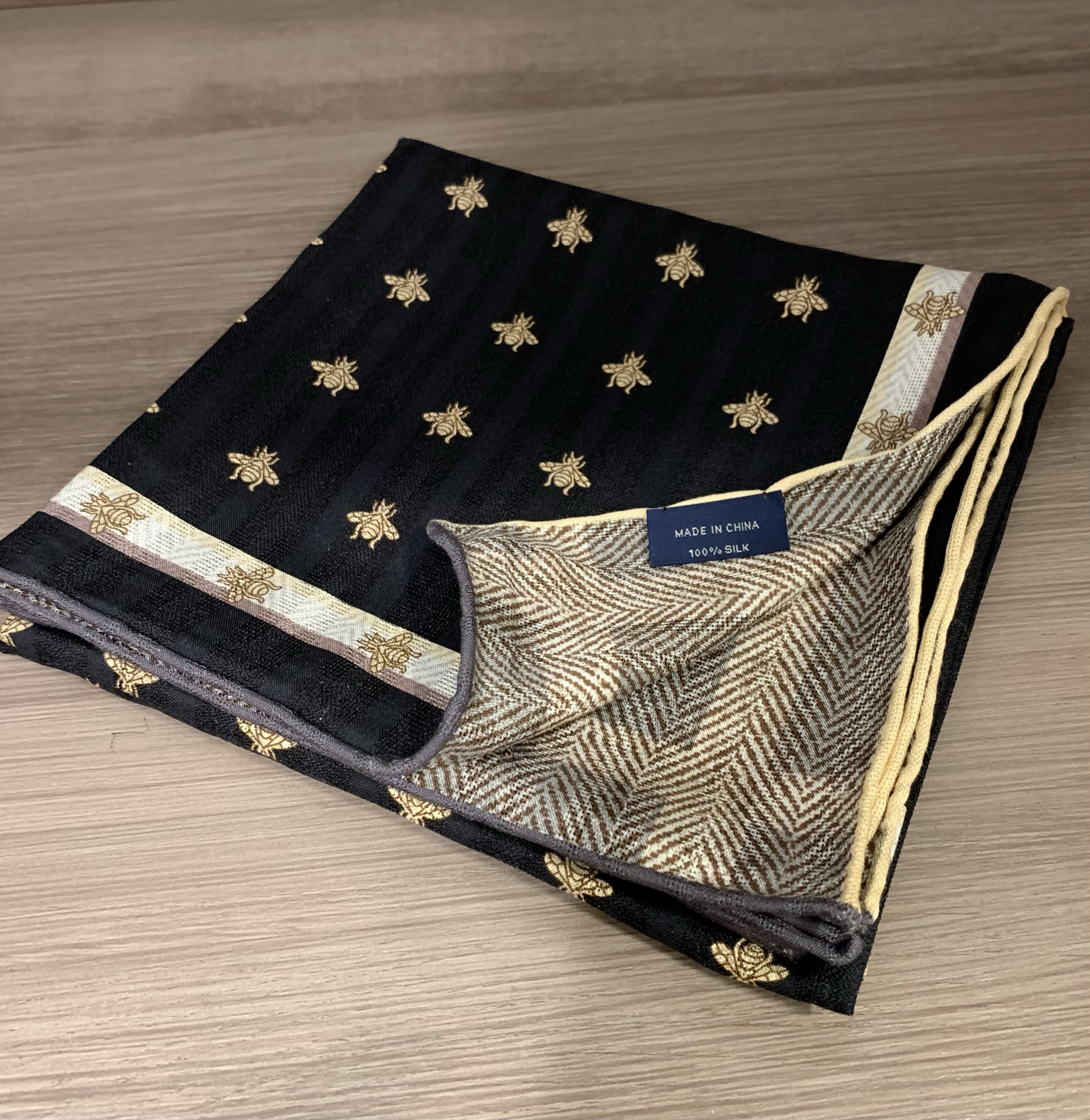 新工艺！小蜜蜂2.0 25姆米双面真丝丝巾！100%桑蚕丝披肩85方巾