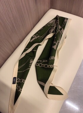 绿色缰辔丝毛菱形巾 精纺绵羊毛桑蚕丝双面用百搭围巾女132×45CM
