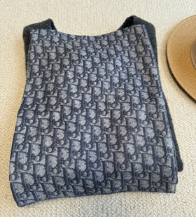 100%桑蚕丝 复古老花 加密真丝西丽纱防晒披肩 105×105cm