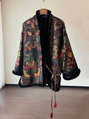 苗绣棉袄图腾外套纯手绣水貂毛欧根纱外罩