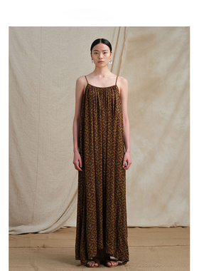 【MORIN KHUUR设计师品牌】玫瑰纤维印花宽松长款吊带连衣裙