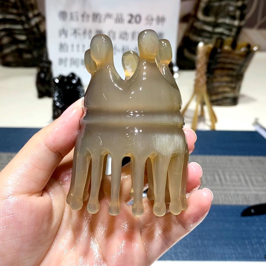 宽齿梳牛角经络梳按摩梳洗头梳